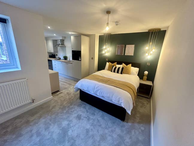 🚨  Recently Refurbished City Centre Studio🚨 Main Photo