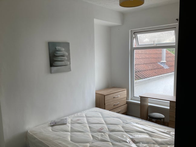 Furnished Double Room, Swansea. Bills Inclusive. Main Photo