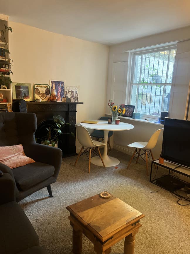 🍃1 bedroom Kennington flat with garden patio Main Photo
