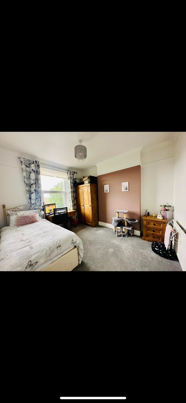 Room in Central Bexhill – Furnished Single Room Main Photo