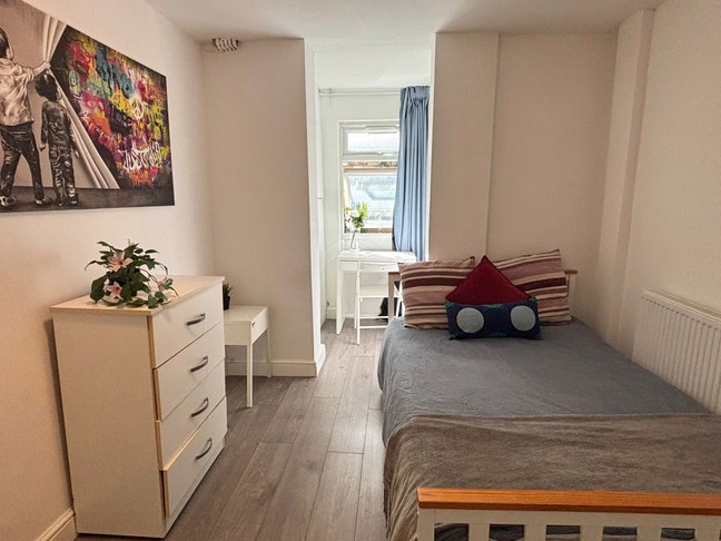 🏡 Beautiful double room in Oval SW8   Main Photo