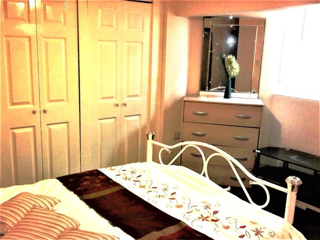 LARGE EN-SUITE room in Abington nr town centre NN1 Main Photo