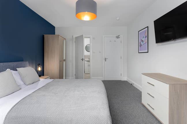 ⭐Modern & Spacious En-suite Room - All Bills Inc🔥 Main Photo