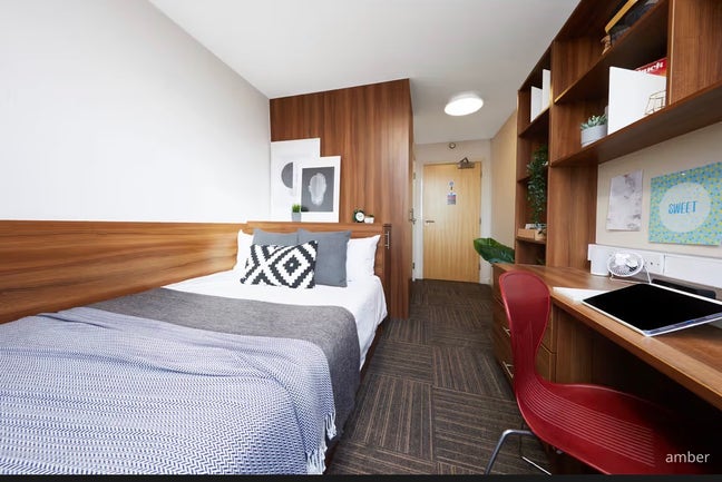 Bagot street accom Main Photo