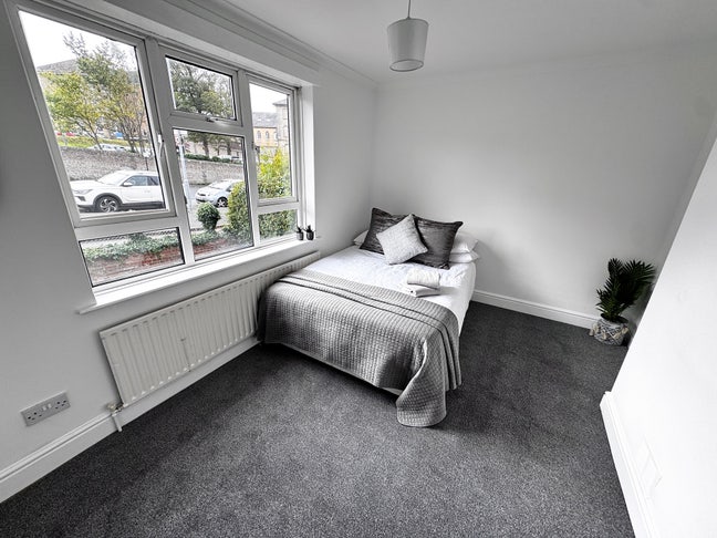 ✨ Stunning Newly Refurbed 5 Bed House Elm Grove ✨ Main Photo