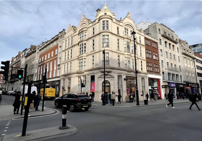 Modern 2 Bedroom Flat in Fitzrovia  Main Photo