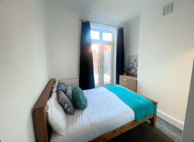 Brand New Ensuites Available On Norfolk Street LE3 Main Photo