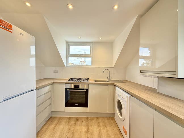 Newly refurbished 1 bedroom flat - Finchley N3 Main Photo