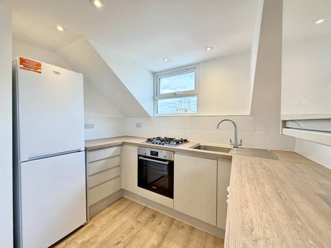 Newly refurbished 1 bedroom flat - Finchley N3 Main Photo