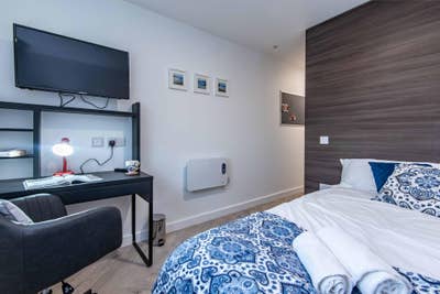 Luxury double room w/ En Suite & all bills inc  Main Photo