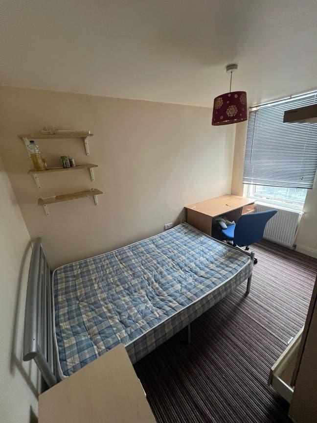 £17/Week | Supported Accommodation | Clean Rooms Main Photo