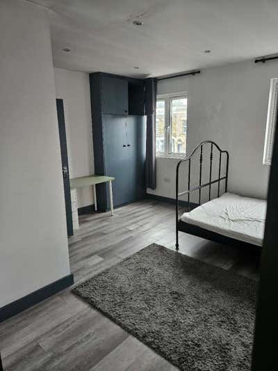Nice En-suite for rent in Greenwich Main Photo