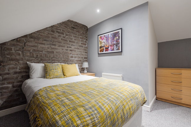 Large Double En Suite L6 - All Bills inc  Main Photo