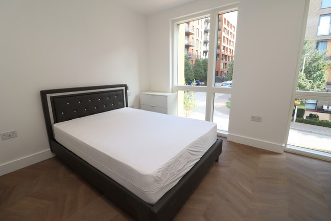 En-Suite & Balcony in Zone 3 - Blackheath!  Main Photo