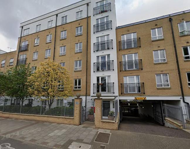 Fully Furnished 2 Bed Flat in Stratford E15 Main Photo