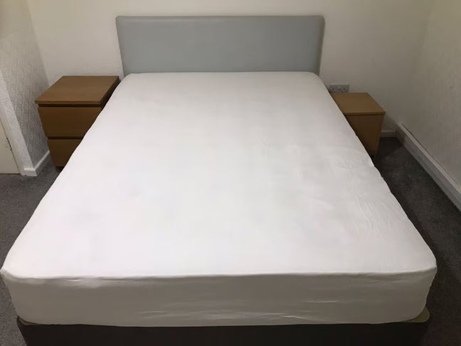 🏠 Furnished Double Room All Bills Included in M18 Main Photo