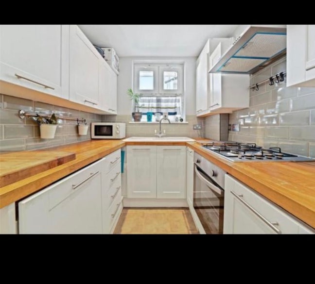Looking for Queer/Queer-friendly housemate! Main Photo