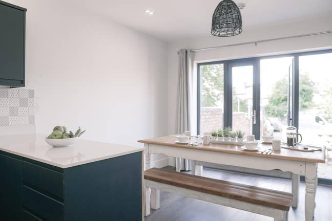 STUDENT 1 bed in 8 bed house  Main Photo