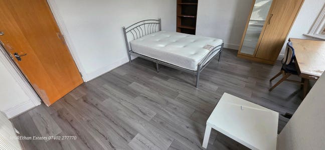 Rooms,near Oxford. Uni, MRi,City Centre, transport Main Photo