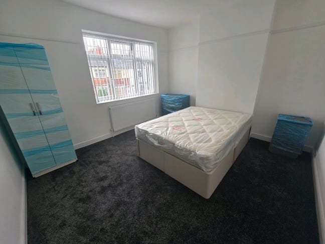 Room Available Throughout Birmingham  Main Photo