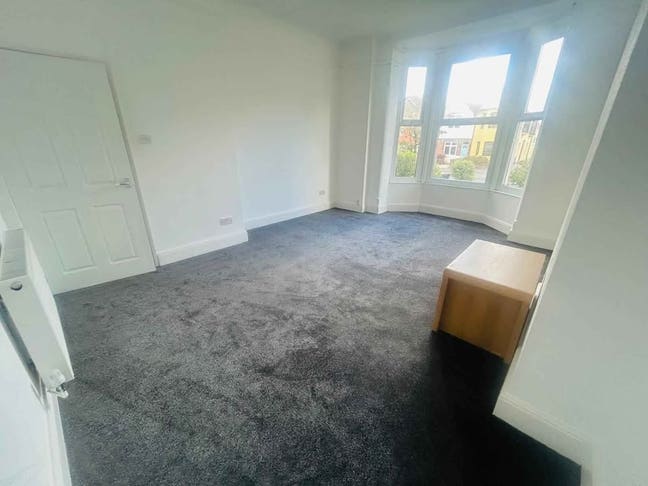 Larhe Ground Floor Studio FLat Main Photo