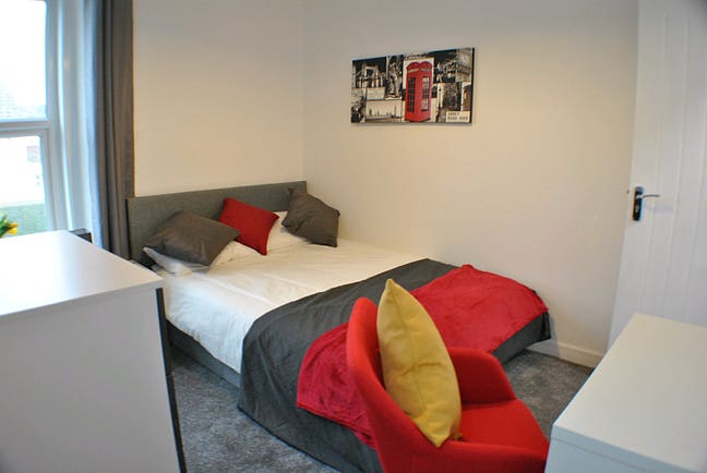 Double Ensuite Room BS16 Main Photo