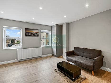 One Bedroom Modern Apartment With Separate Lounge Main Photo