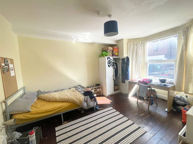 Houseshare Available Now £550 Pcm All Inclusive Main Photo