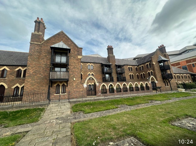 Two Bedroom Fully Furnished Flat Newcastle NE1 Main Photo