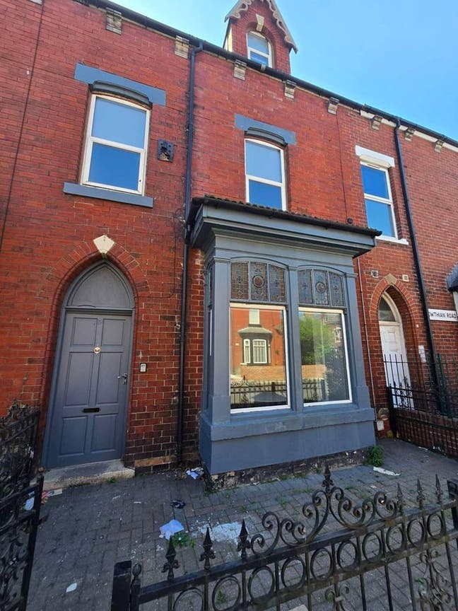 Brand New - Move in ready - Modern property Main Photo
