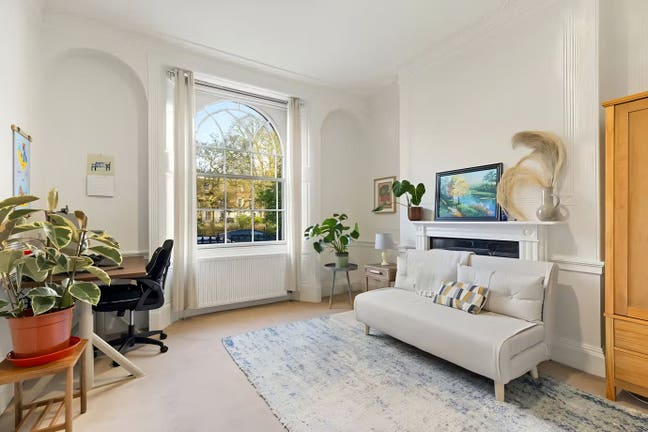 Furnished short-term (<1 min) let in Islington Main Photo