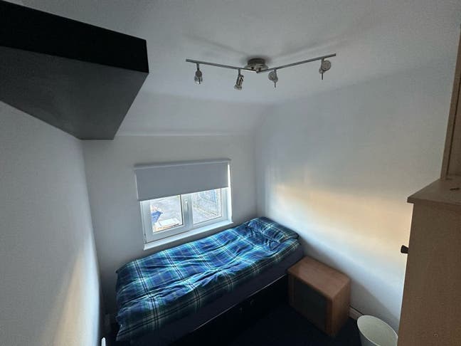 One Single Room and One Spacious Double Room Main Photo