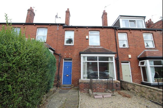 Fully furnished, four bedroom, two bathroom house Main Photo