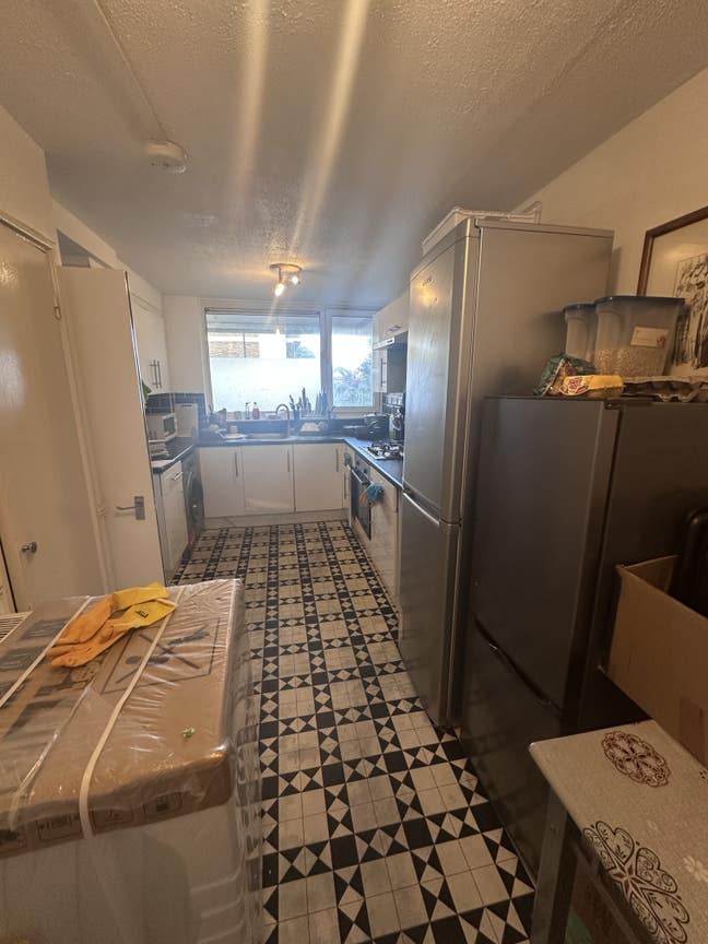 Double Room All bills included At Mile End  Main Photo