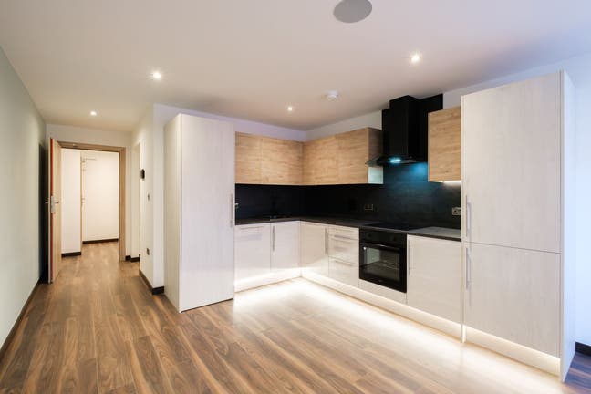 Flat Available Now Main Photo