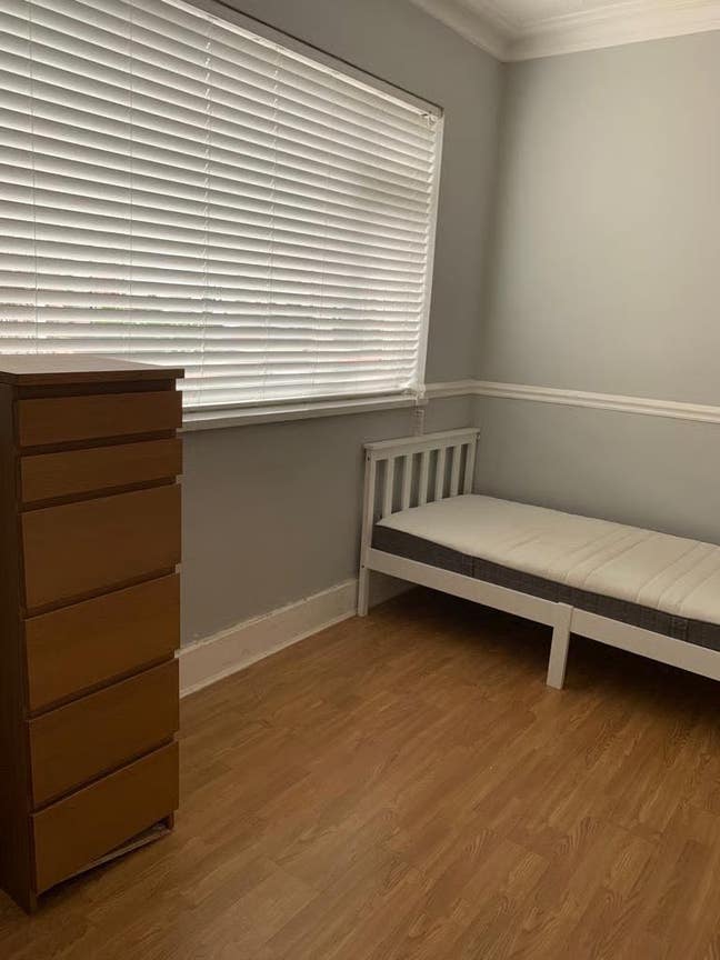 Double room to rent in Manor Park / East Ham, E12 Main Photo