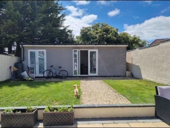 Nice double room in a lovely house Main Photo