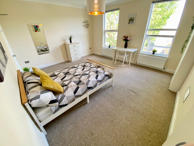 🚨 3 Lovely Rooms in Dulwich-Perfect for Friends! Main Photo