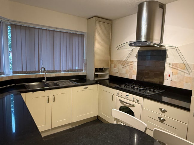 Double Room / Ensuite Room in Media City  Main Photo