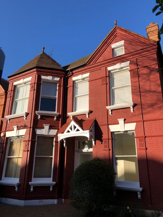 Bright 2-Bed Flat in Mapesbury, NW2 Main Photo