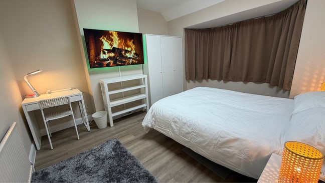 Double Room, Bills Inc WiFi, Parking, Cleaner Main Photo