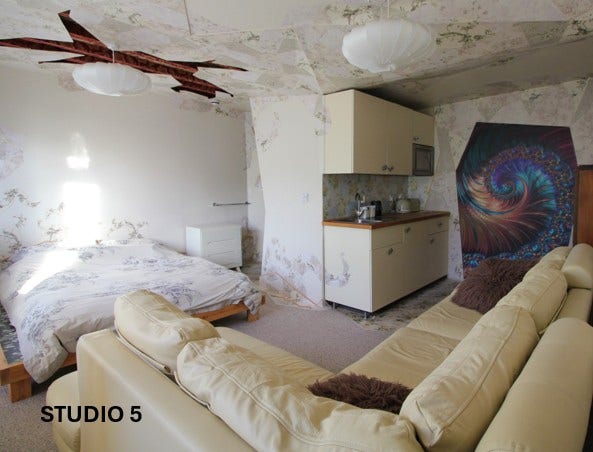 5 Studios with Ensuite Wc/Shower 1-16 Week Let Main Photo