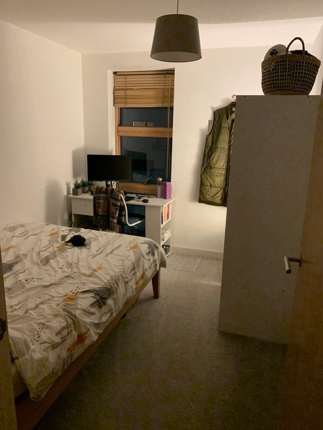 Double Room + Your own bathroom in Lovely Flat  Main Photo
