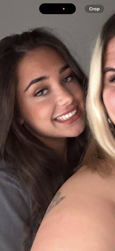Professional Female seeks a double room Main Photo