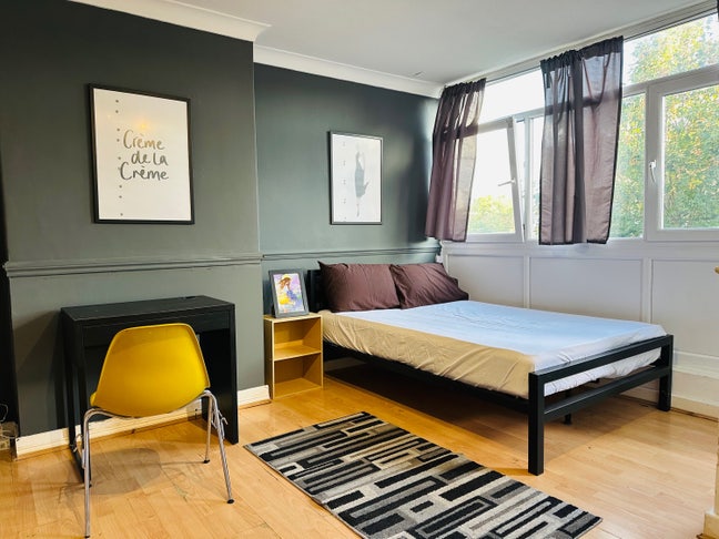 ✅ Fantast QMUL/StepneyGreen/whitechapel--Right bhd Main Photo