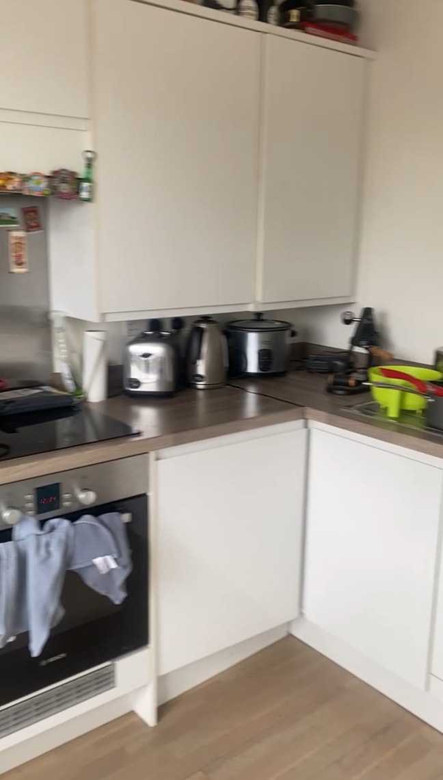 Modern Room Available by Euston Station Main Photo