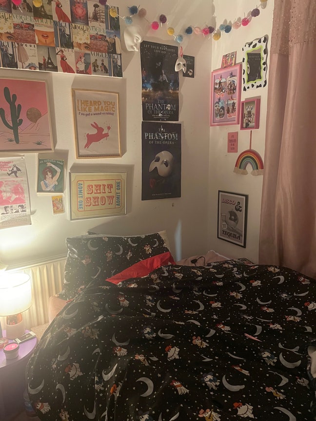 Room in quiet area!  Main Photo