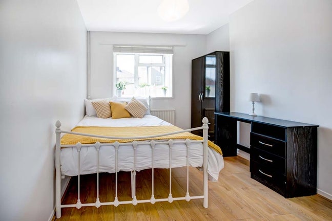 Bright Double Room in Brilliant Professional House Main Photo