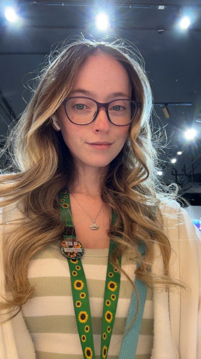 Looking for a good house/roommate  Main Photo