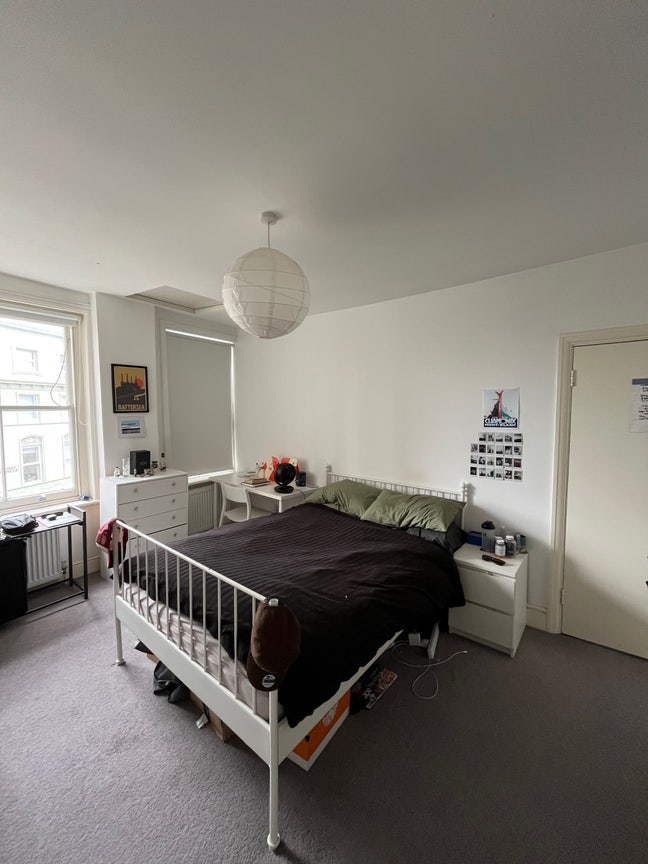Double Room in Social Battersea Flat near the Park Main Photo